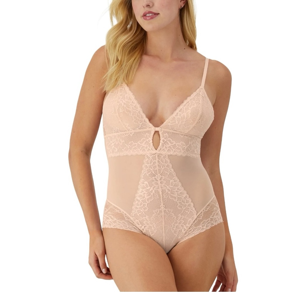 NWT Maidenform Women's Shapewear Firm Control Lace Bodysuit Sz XXL Blush Pink